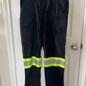Men's Black Cargo Work Pants with High-Visibility Lime Reflective Stripes